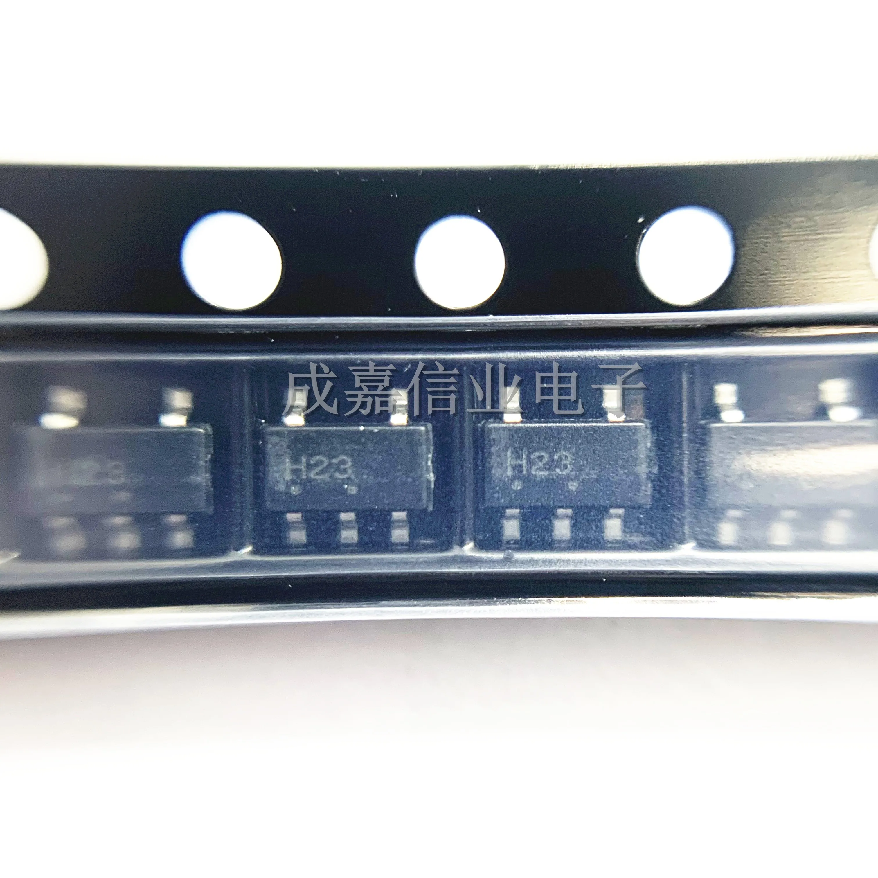 

10pcs/Lot MC74HC1G08DTT1G SOT-23-5 MARKING;H2 Logic Gates 2-6V Single 2-Input AND Operating Temperature:- 55 C-+ 125 C