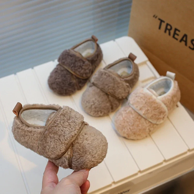 

Baby Kids Winter Shoes Plush Solid Color Classic Light Children Flat Shoes Fashion Toddlers Furry Causal Cotton Shoes for Girls