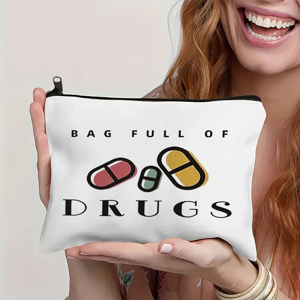 Cartoon Cat Cosmetic Bags Pill Pouches For Medicine Fun Travel Zipper Makeup Bag Medicine Organizer Bag Female Doctor Gifts 2