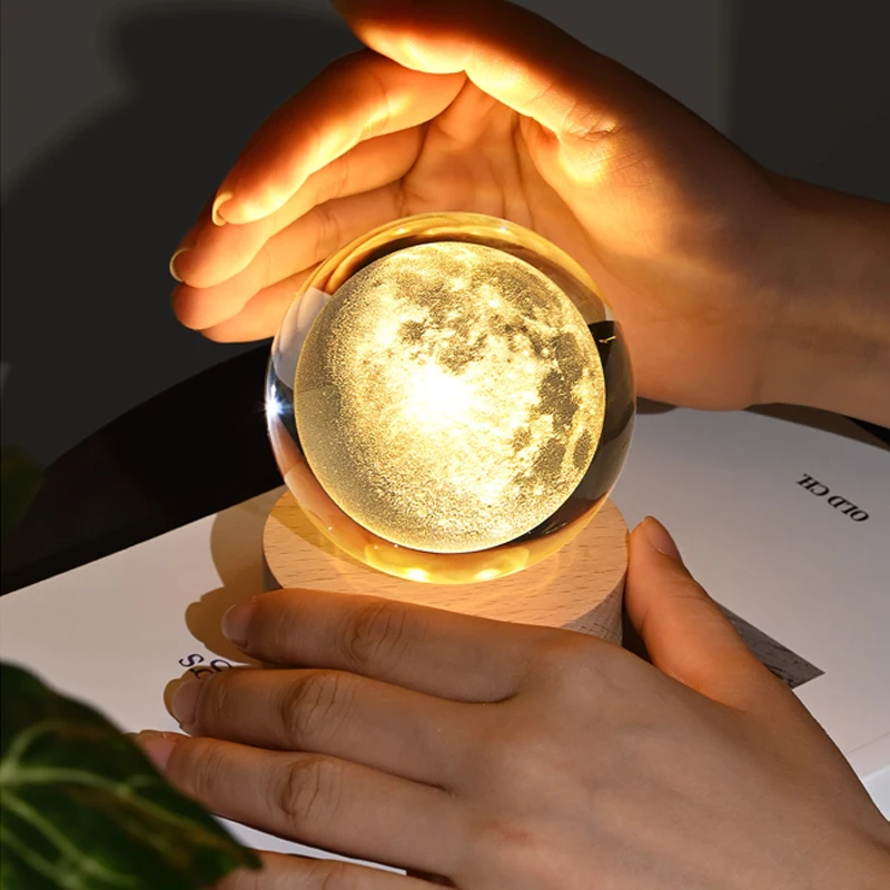 Customized Internal Carving Fishing Sports Competition Round Crystal Trophy, Home Decoration Awards, Beech Wood Base Trophy, 1Pc