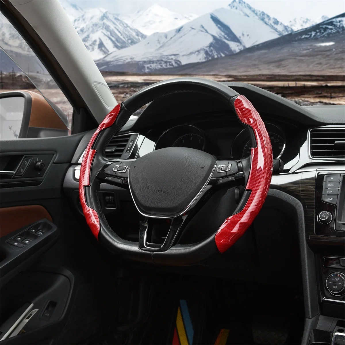 Elegant Car Steering Wheel Cover - Stylish Design