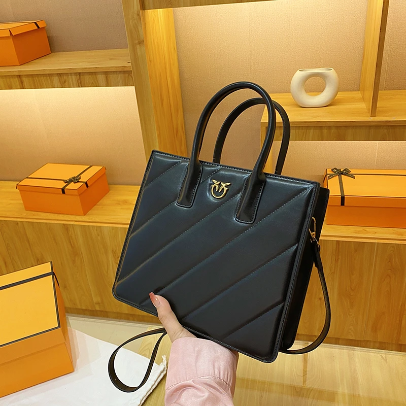 

2023 New Fashion Swallow Small Square Bags Famous Designer Brand Shoulder Messenger Bags High Quality Women Purse and Handbags