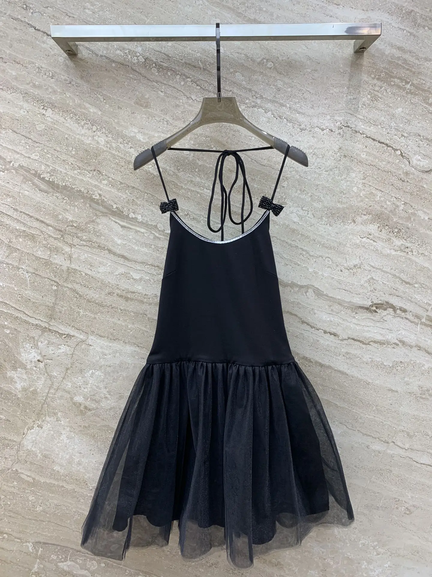 

2024 early spring new bow handmade beaded mesh halter halter dress 04051