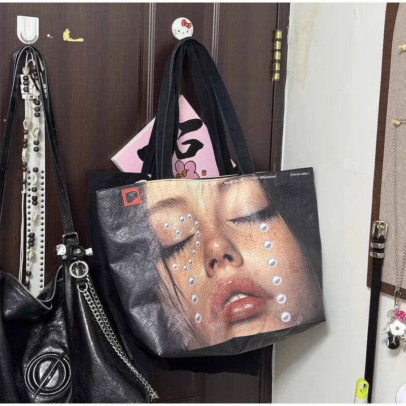Modische Designer-Einkaufstasche, neue Umhängetasche mit großem Fassungsvermögen, kreativ bedruckt, vielseitige Freizeittasche, hochwertige, einfache Handtasche – Detail 9