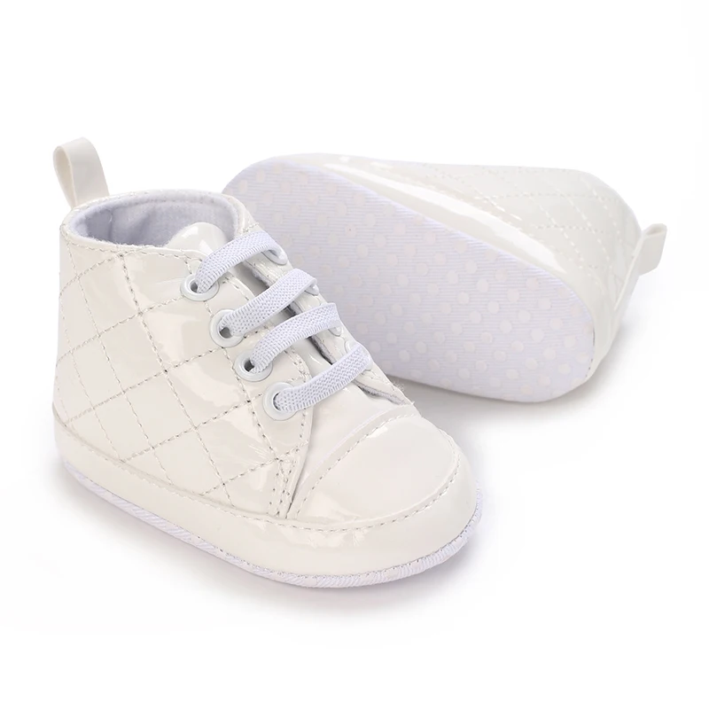 Spring and Autumn Newborn Black Shiny Leather High Top Walking Shoes for Leisure and Versatile First Step Walking Shoes 2