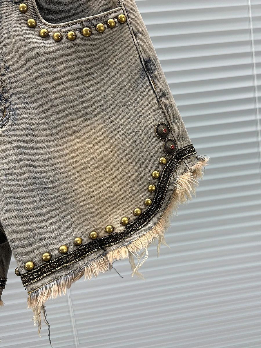 Hot Girl European Beaded Raw Edge Denim Shorts Women Summer New Fashion Streetwear High Waist Slimming Ladies Wide-Legged Pants