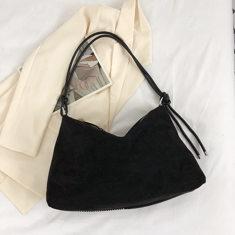 Punk Style Shoulder Bags For Women Rivet Female Packages Fashion Designer Handbags 2023 New Vintage Bags Shiny Casual Totes