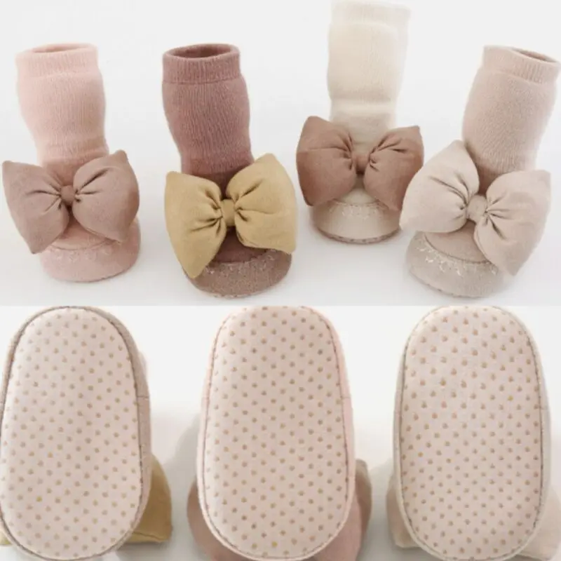 Рисунок 6 - Носки для новорожденных девочек