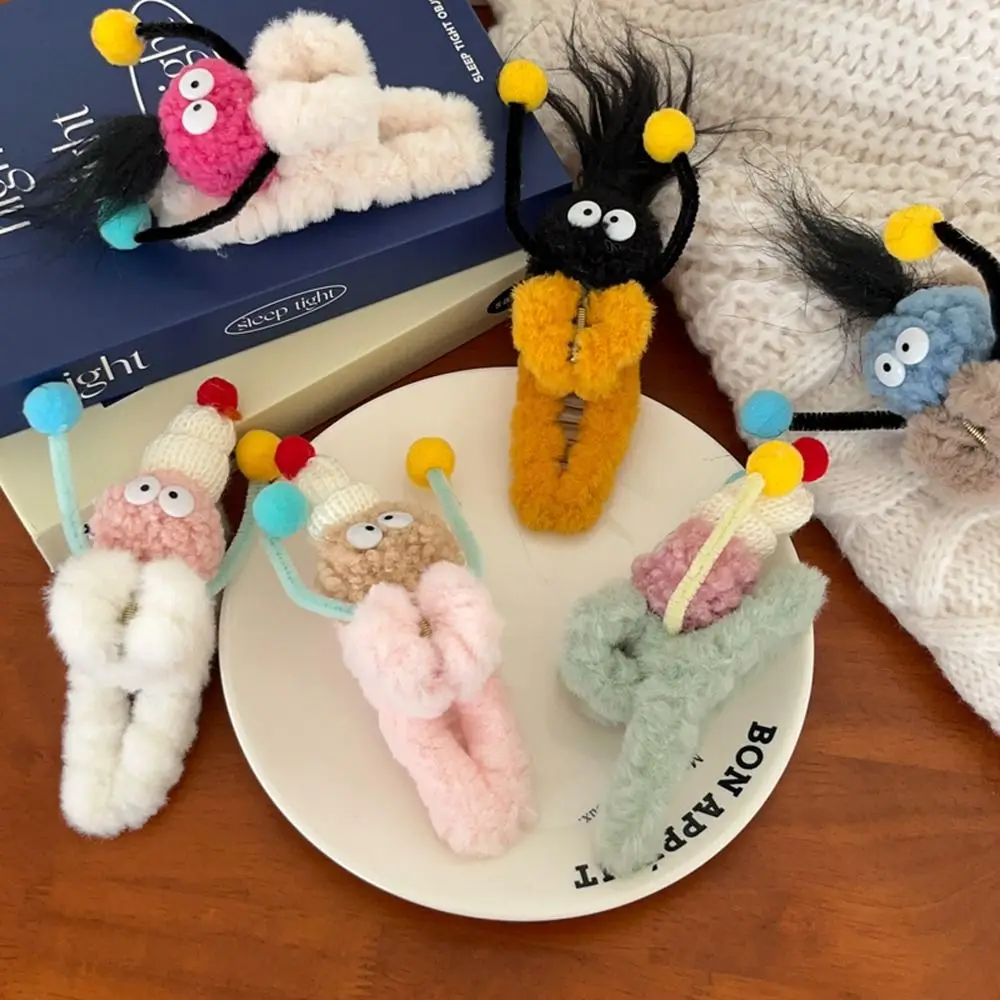 

Winter Korean Plush Doll Hair Claw Acrylic Ugly Doll Shark Clip Geometric Cross Hair Clips Large Size Ponytail Holder Headwaer