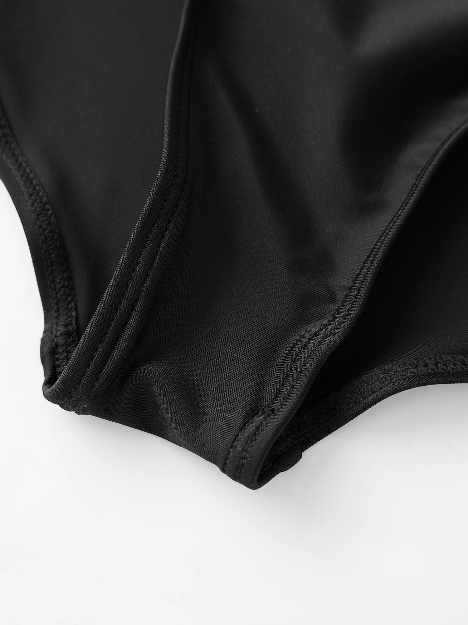 Elegant  Swimsuit with Cross Front Design V Neckline Sleeveless and Backless Styling for Women - Chic Swimwear for