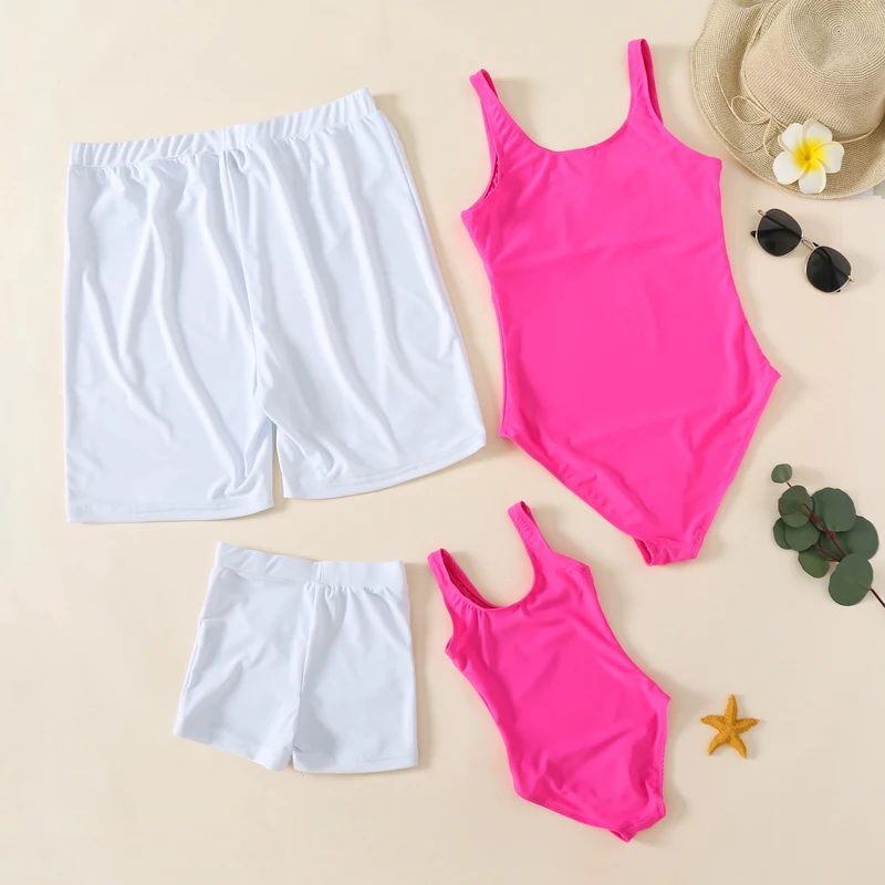 King Queen Swimsuit Family Matching Outfits One-Piece Mother Daughter Swimwear Beach Mommy and Me Clothes Father Son Swim Shorts 3