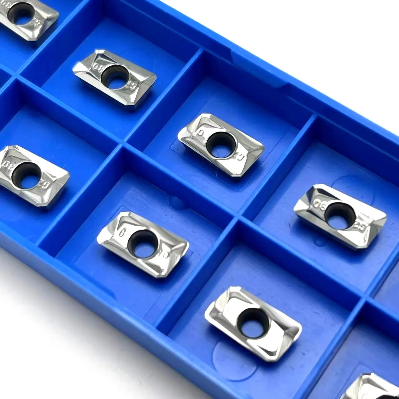 Рисунок 5 - Токарный инструмент APKT1135PDFR-MA H01