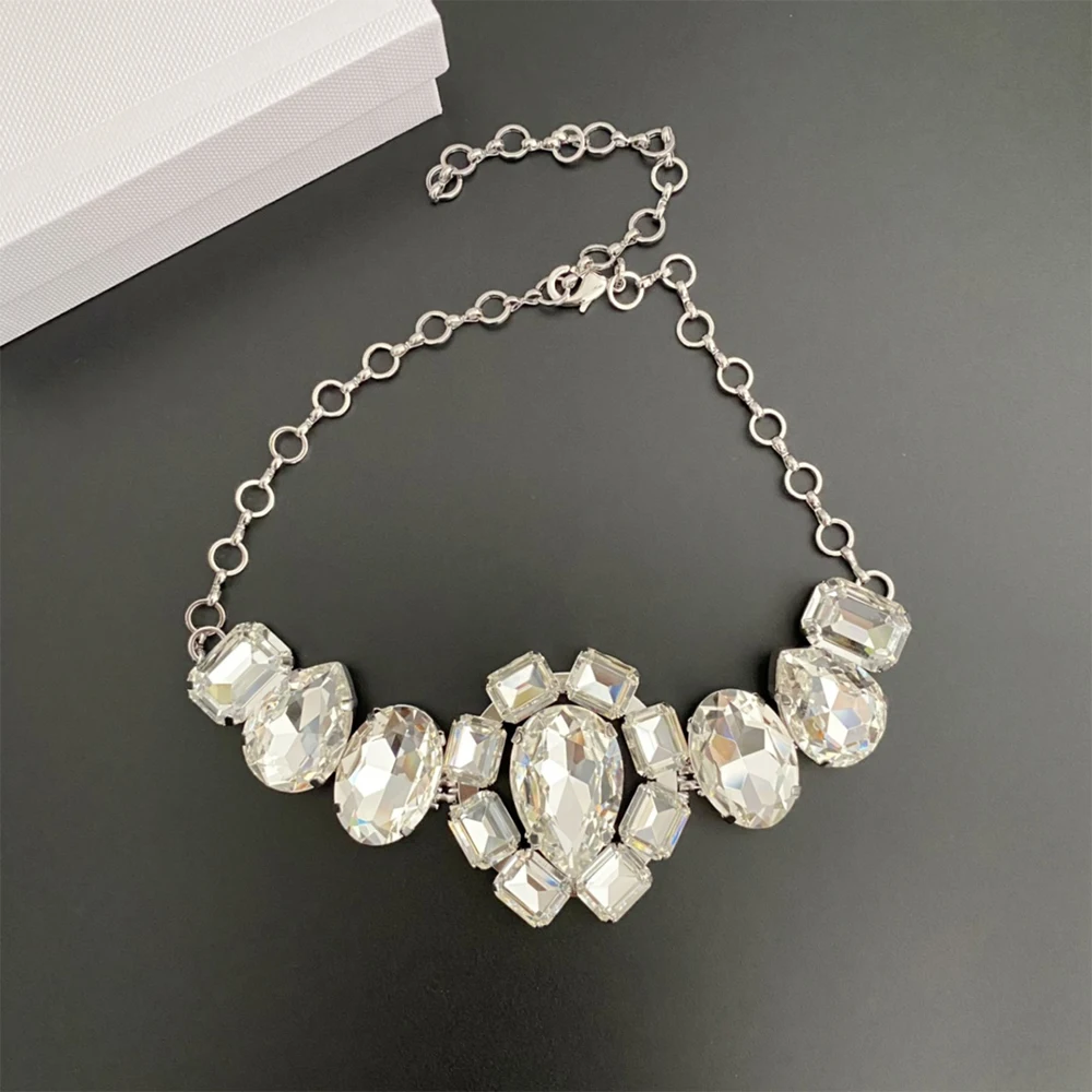 

Fashion Designer Brand Exaggerated Crystal Large Flower Water Drop Silver Choker Necklace Women Vintage Classic Kpop Jewelry