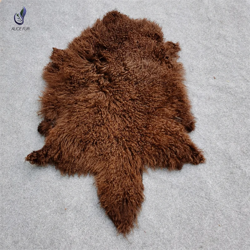 

Роскошный напольный ковер из натуральной монгольской овчины в современном стиле для гостиной