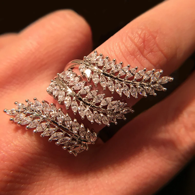 Huitan Bling Bling Female Rings Full with Marquise Cubic Zirconia Leaf Shaped Sparkling Women Rings Wedding Party Trendy Jewelry