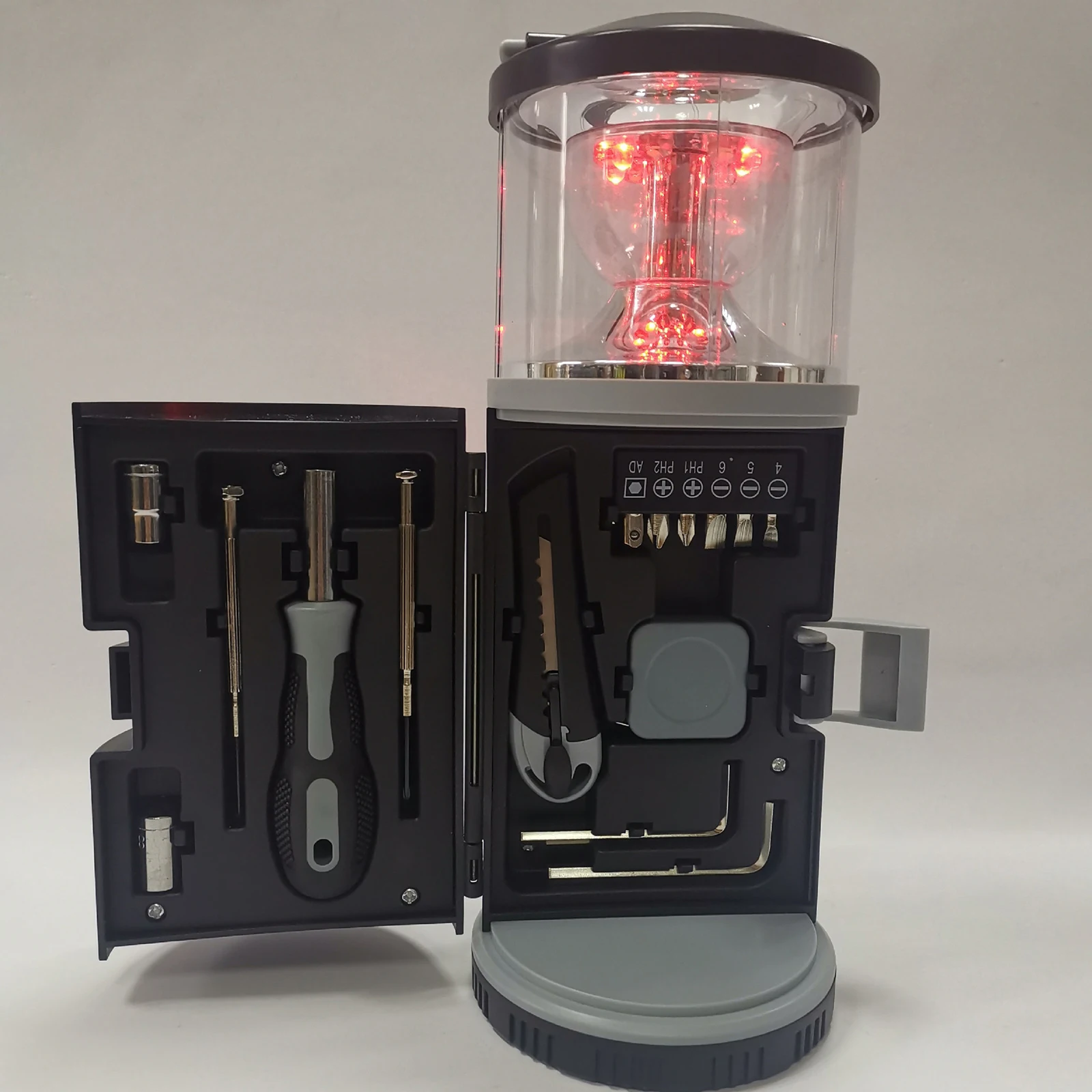 

Creative Outdoor Hiking lamp tool set Lantern Battery Operated lamp horse hardware tool set Portable Hanging Light For Home Cam