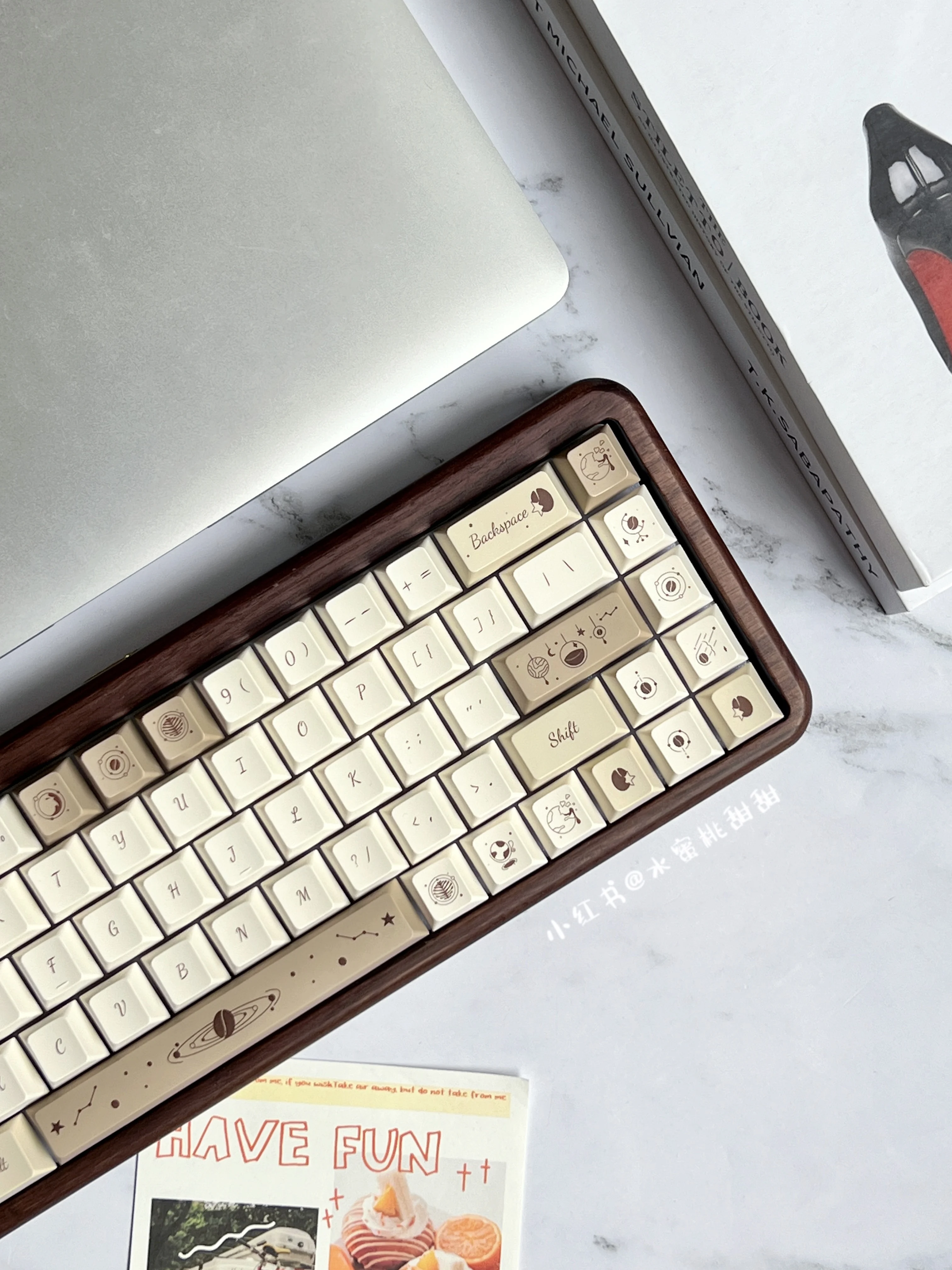 Teclas Temáticas Pintadas à Mão para Teclado Mecânico Teclas Coffee Bean Estilo de Escrita Romântico Francês Simples 150 Teclas - Imagem 4