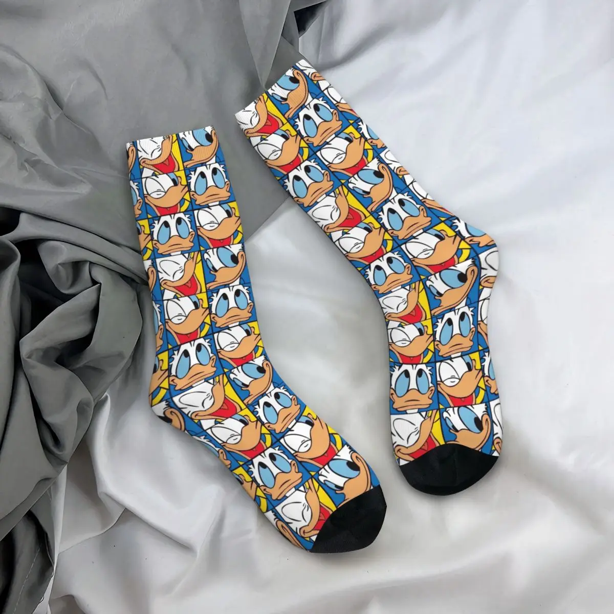 Winter Warm Casual Unisex New Cartoon Anime Figures Donald Duck Socks Breathable Soccer Socks