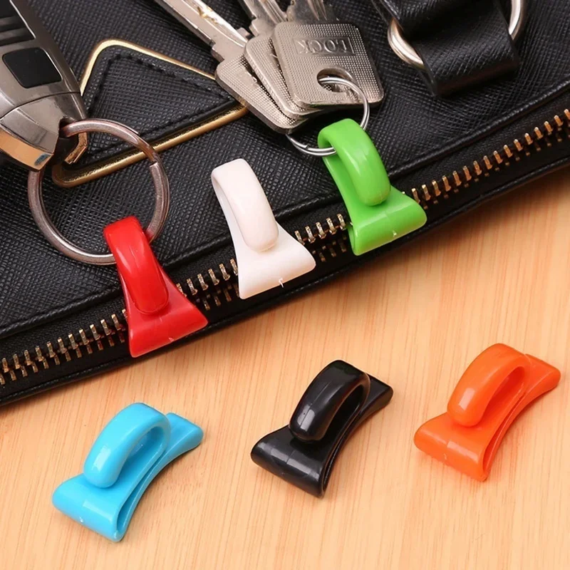 4 PCS Creative Anti Bag Hooks Loaded Inside The Built-key Holder Key Clip Easy To Carry Accessories Suitable Home Storage Hooks