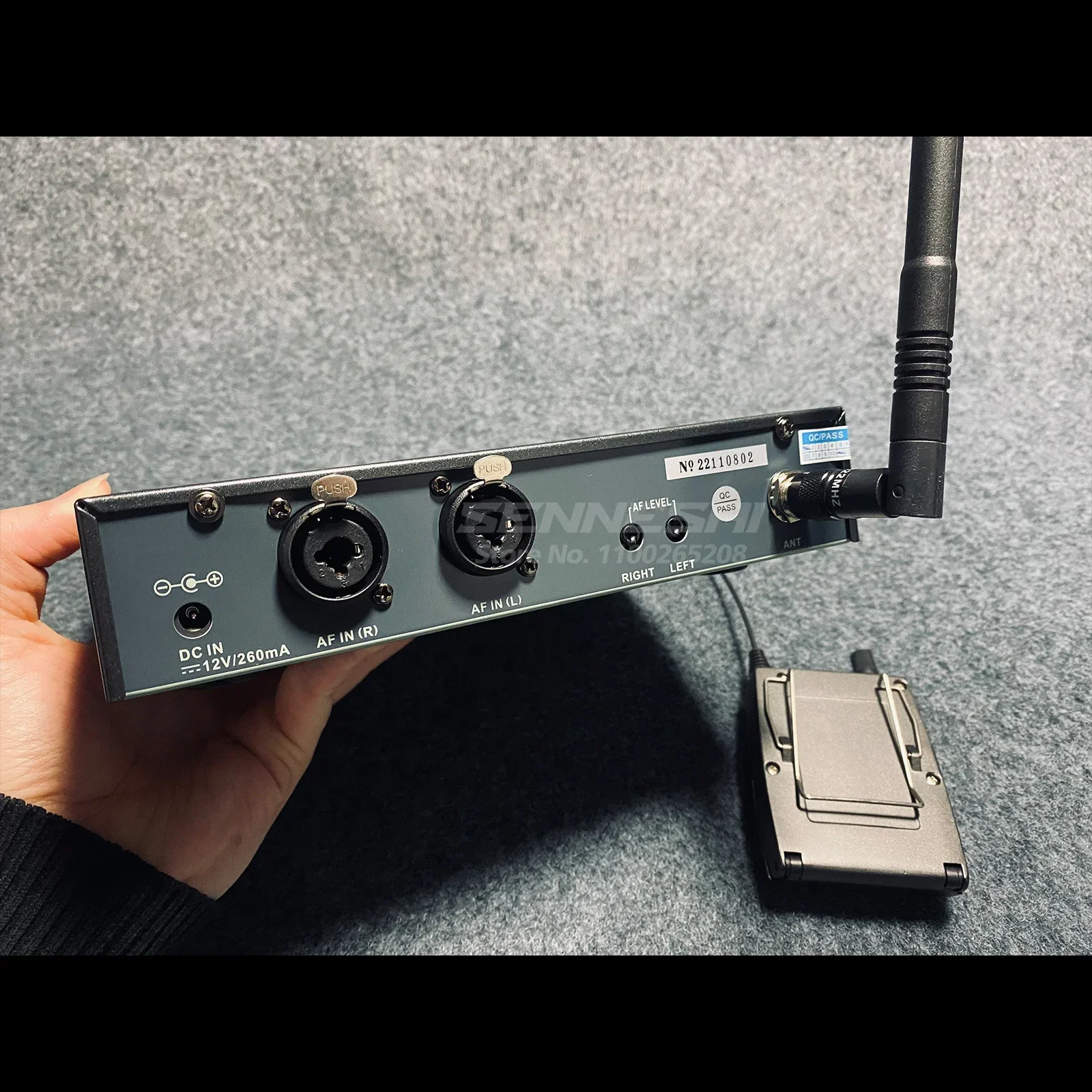 BK530 UHF Wireless In-Ear Audio Monitoring System Available In Multiple Bands For Stage,Concert And Speech Whole Metal wireless in ear monitor