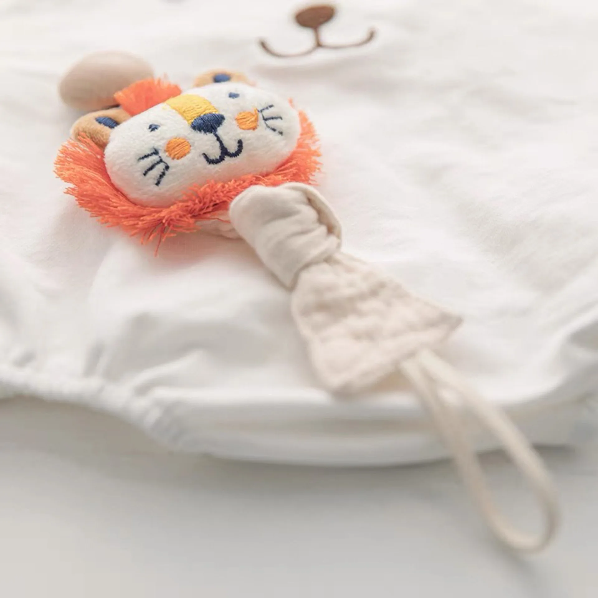 New Cotton Yarn Baby Pacifier Chain, Newborn Pacifier Anti-lost Chain, Toothpaste Bite Music Anti-lost Rope