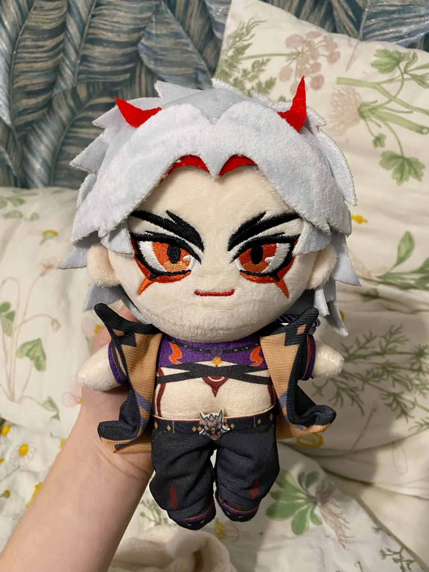 Genshin Impact Arataki Itto Plushie Toy Stuffed Plush Doll Game Figurine Cosplay Cute Kawaii Pillow Fans Props Accessories Gifts 20cm serpent spine genshin impact arataki itto chinese mobile game peripherals metal two handed sword weapons model toys for boy