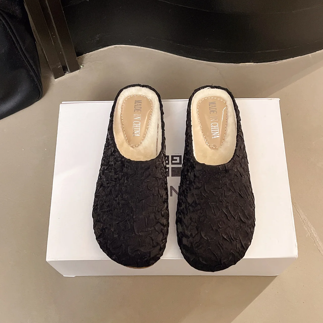 Ankle Snow Boots Women Winter 2025 New Fashion Fur Short Plush Warm Flats Slippers Platform Shoes Indoor Cotton Flip-Flops