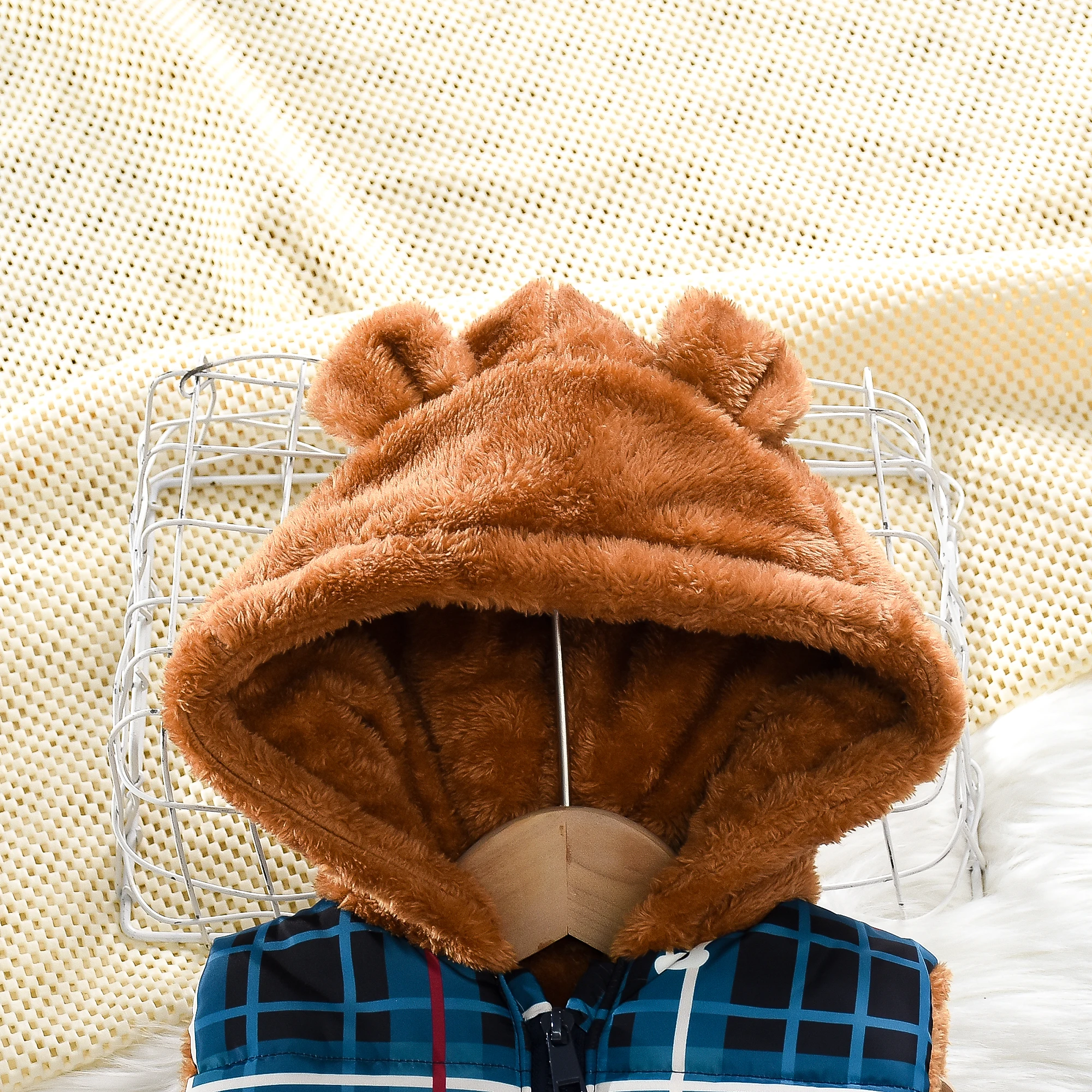 Winter New Boys Vest, Hooded Furry Plaid Pattern Thermal Underwear Sleeveless Zipper Horse Season Bear Ears