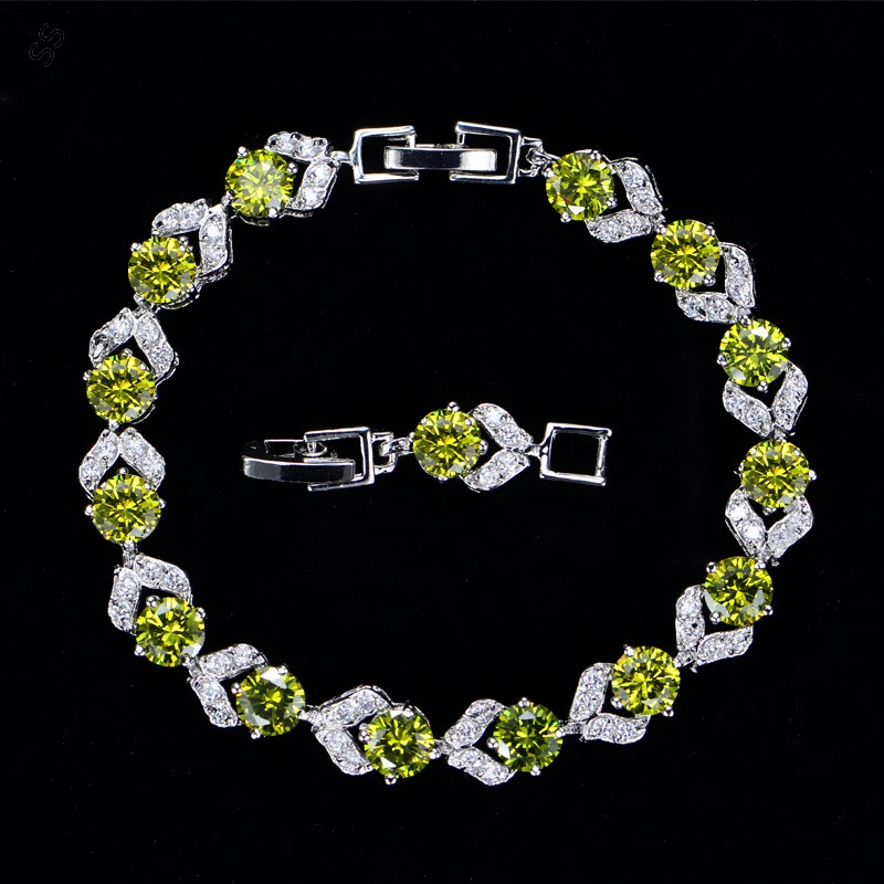 

Ladies Fashion Hand Accessories Olive-green Zircon Main Stone White Crystal Chain Bracelet for Women Garment Decoration