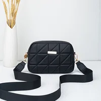 Embroidered fashionable crossbody bag, trendy casual shoulder bag, solid color simple shoulder strap, cursor small square bag