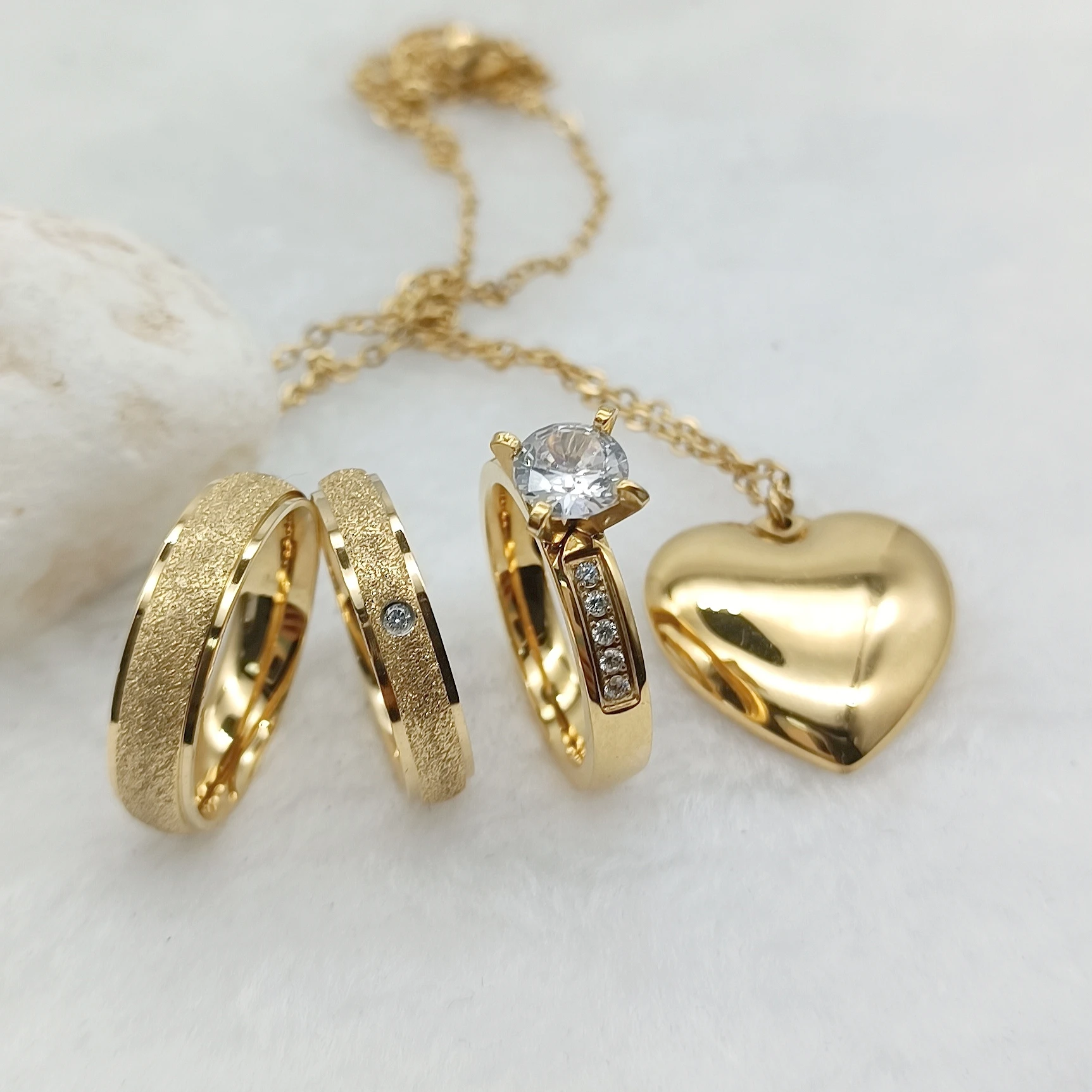 

Frosted 18k Gold Plated Rings With Cz Diamonds Wedding Engagement Ring Couple Jewelry Sets Dubai Pendant Necklace