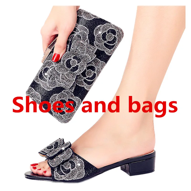 Sandales à Talon Bas Avec Strass Pour Mariage, Bal - Paillettes Argentées - Taille 41 EU - Fashion Thirsty