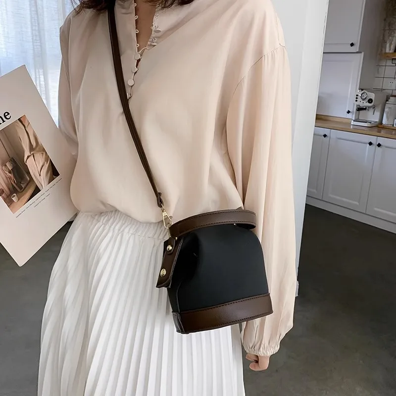 2023 INS Bucket  Crossbody  Women's Shoulder Bag