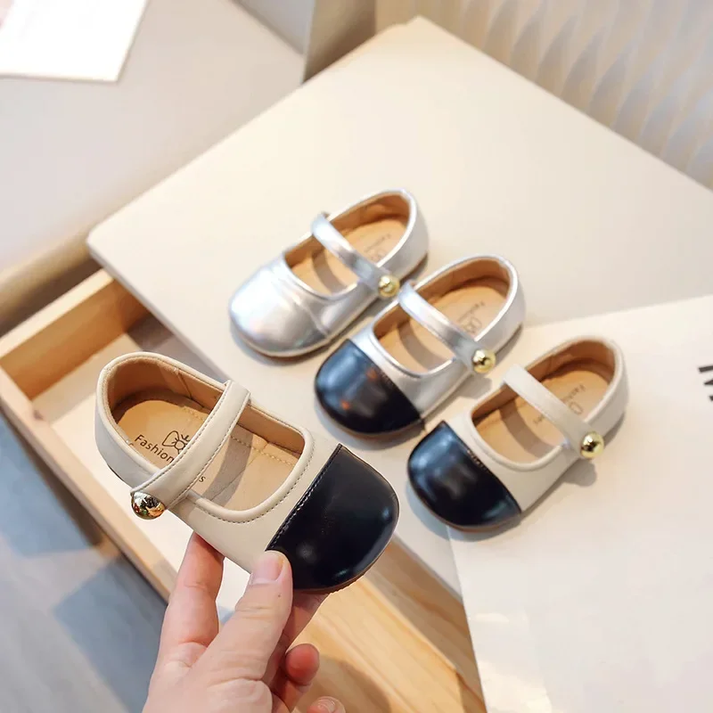 

Новинка 2024, Простые Модные Туфли Мэри Джейн для девушек, свадебная обувь, детские мягкие туфли принцессы из искусственной кожи, детские Нескользящие туфли на плоской подошве