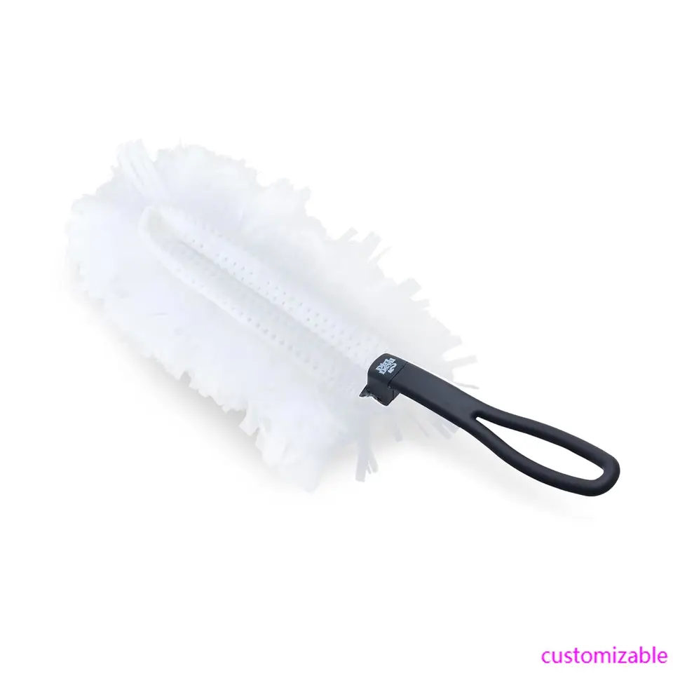 Versatile Handheld Duster with Disposable Heads