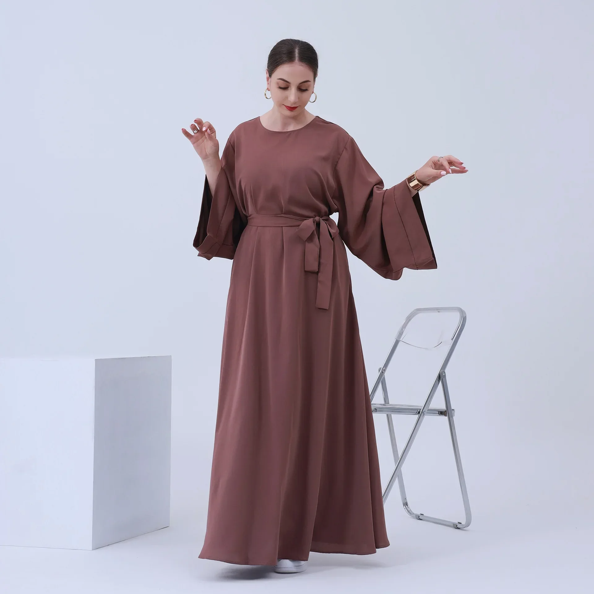 Plain Abaya Dubai Muslim Hijab Dress Basic Closed Abayas for Women Saudi Luxury Turkey Ramadan Eid Islamic Clothing Kaftan Robe