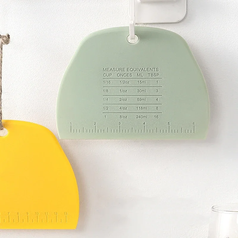 Baking Tool Baking Spatula Dough Scraper Dough Cutter Cake Scraper Baking Accessories Stainless Steel Pastry Cutter Flour Pastry Scraper Chopper Scale Dough Pizza Cutter Comfortable Handle Kitchen Baking Tools