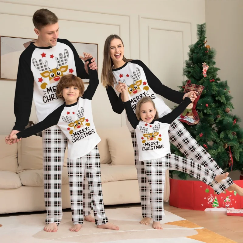 thumbnail image 2 of Conjunto de pijamas a juego de Navidad para la familia, moda de invierno, estampado a cuadros, ciervo, algodón, manga larga, camiseta y pantalones de rejilla, traje de 2 piezas, 2 of 5