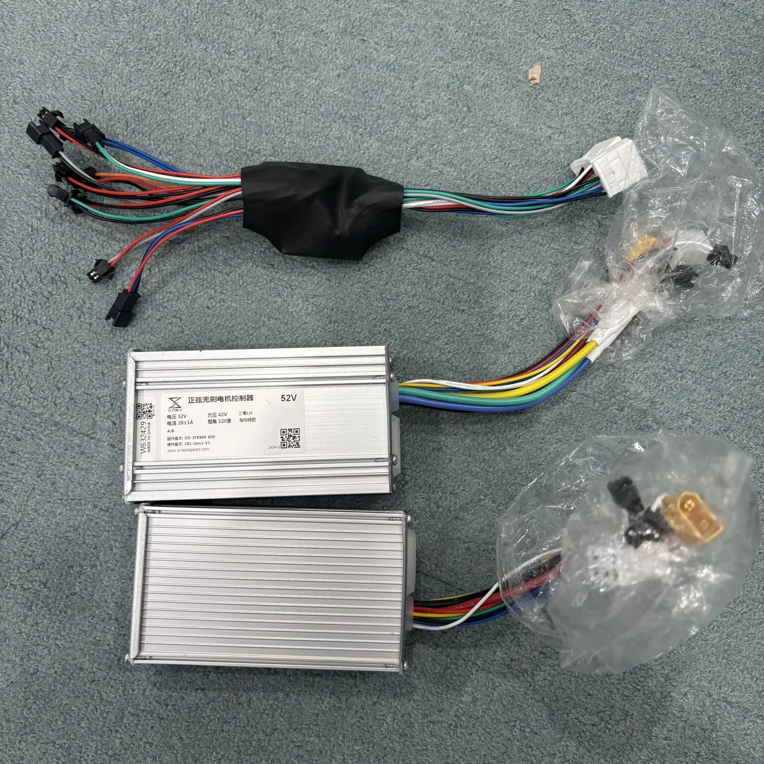 듀얼 모터 윤리 52V 28A 브러시리스 모터 컨트롤러 A B 전후방 드라이브 전동 스쿠터 컨트롤러 키트 스로틀 디스플레이 포함