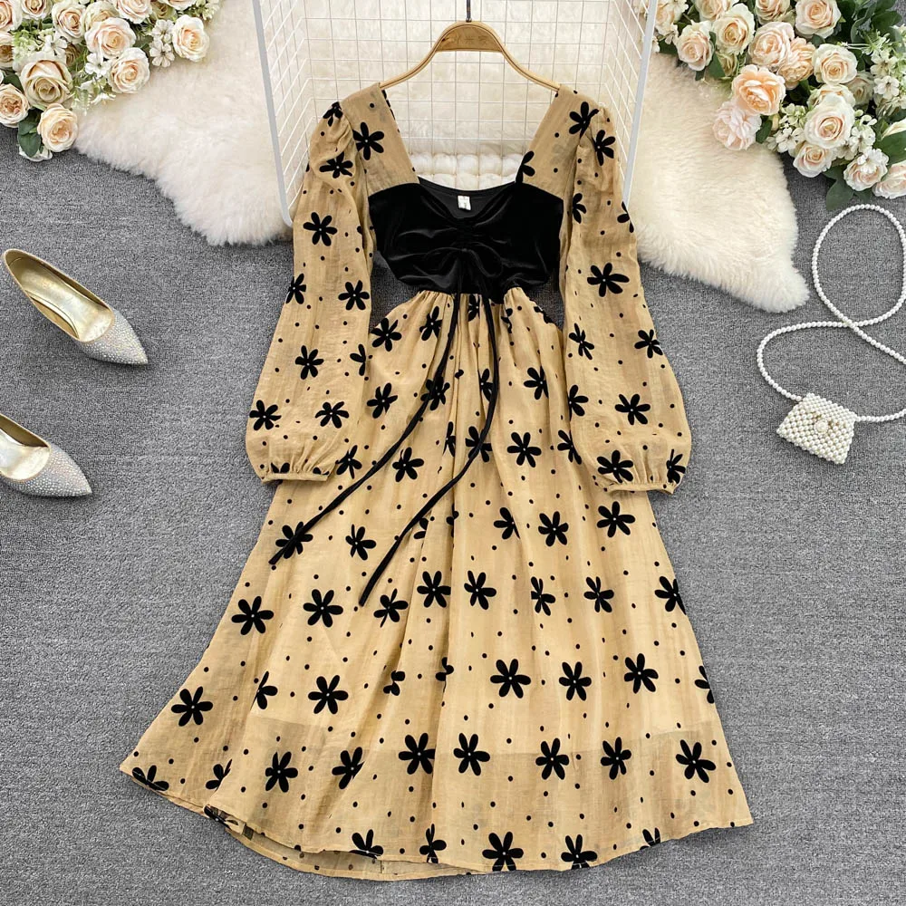 

Autumn and Winter French Retro Temperament Long-sleeved V-neck Drawstring Velvet Stitching Flocking Print Waist A-line Dress