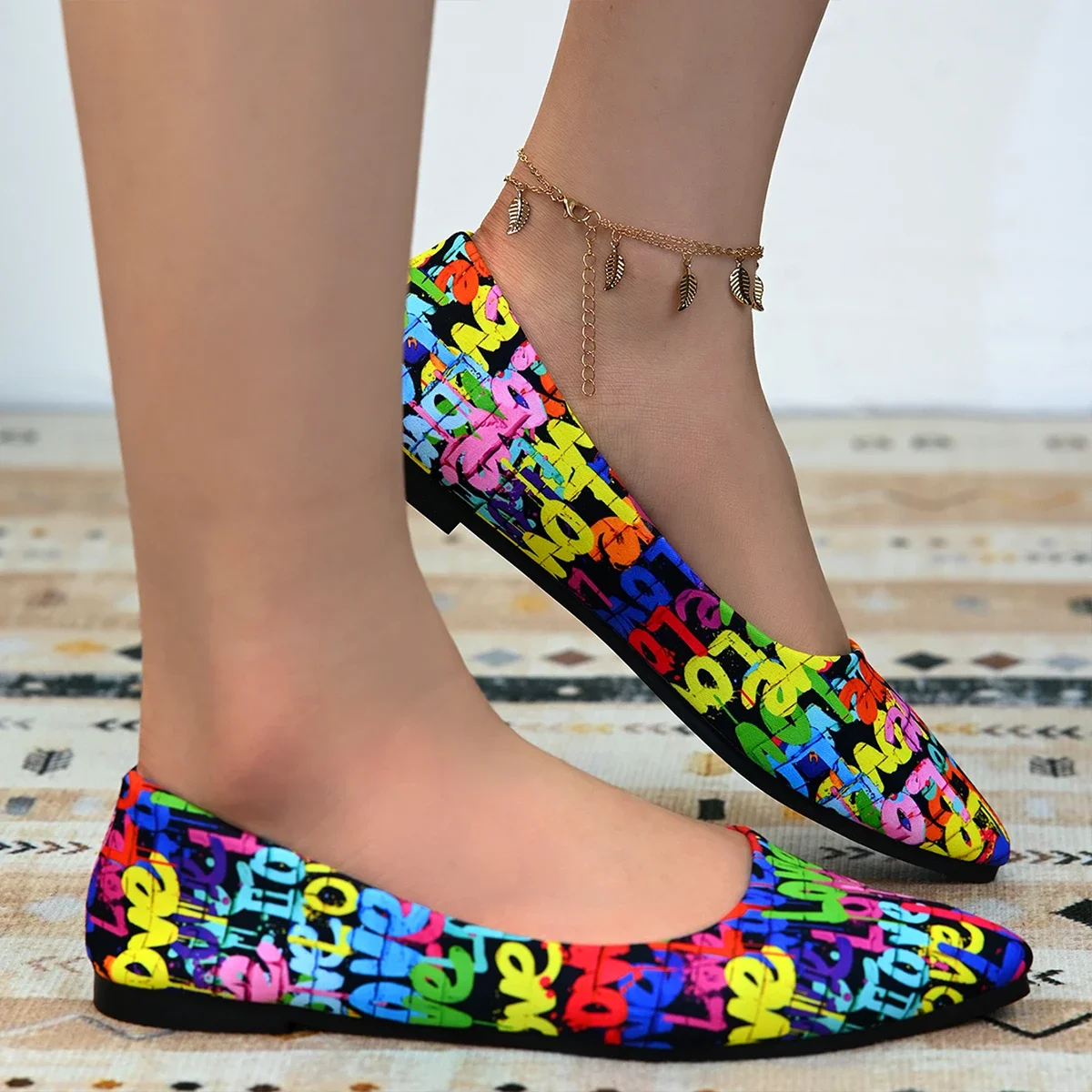 New Arrival 2024 Women Pointed Toe Beautiful and Fashion Summer Shoes Flat Ballerina Comfortable Casual Women Shoes