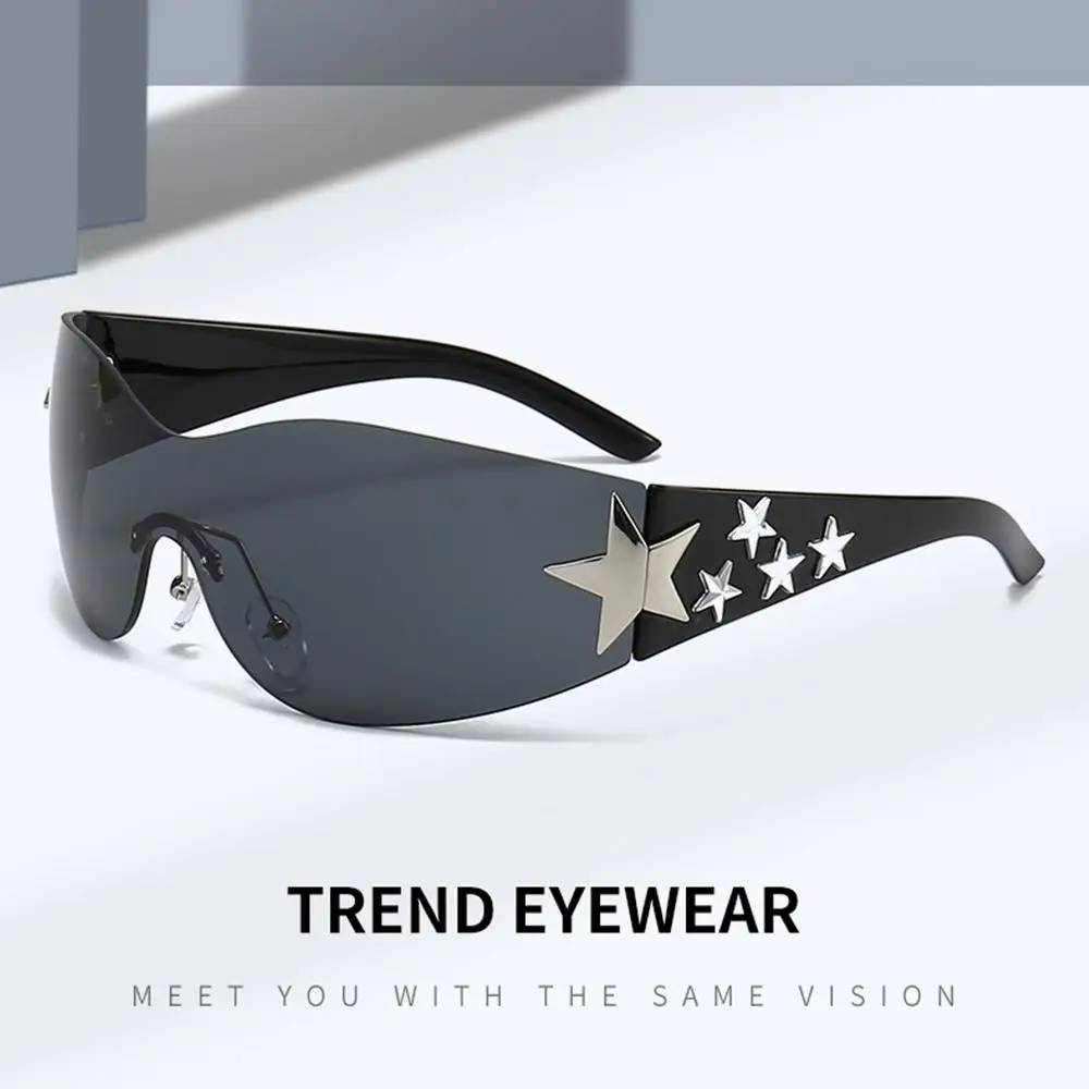 Trendige Sonnenbrillen für Damen und Herren mit UV400-Schutz, Coole Wrap-Around-Brille mit Sternendekor, Randlose Y2K-Sonnenbrille – Detail 3