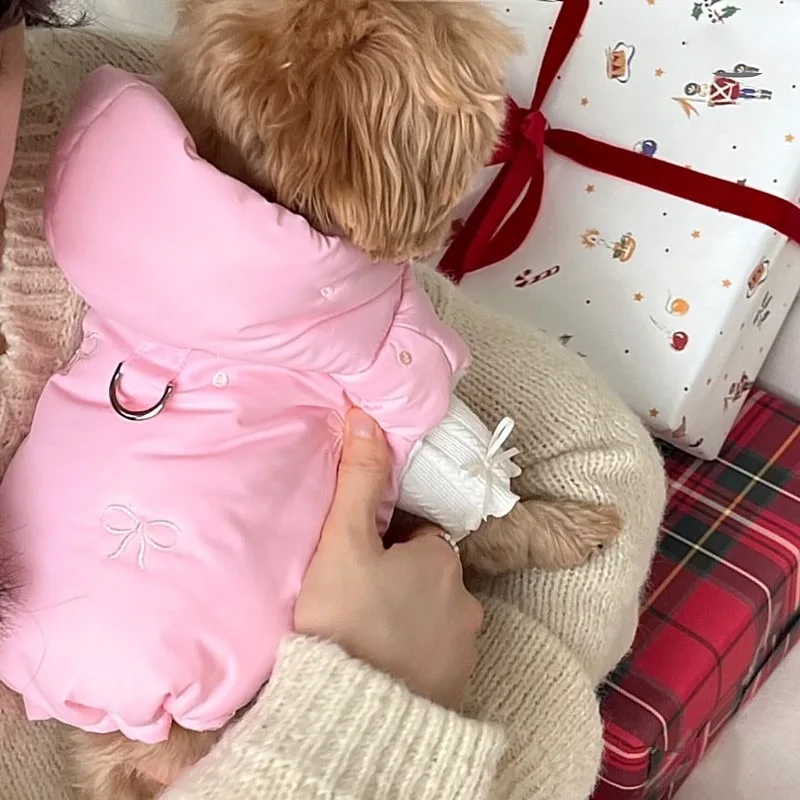 리본 자수 강아지 코트 테디 베어 스타일리시 다운 재킷 비숑 프리제 겨울 따뜻한 후드 코트 두꺼운 애완동물 액세서리