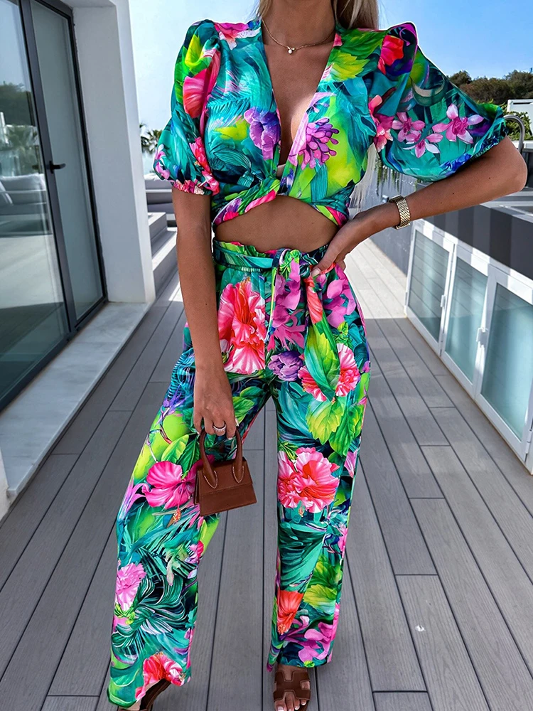 

Топ с V-образным вырезом и брюки с принтом, богемный наряд, летний элегантный женский праздничный комплект из двух предметов, облегающие длинные брюки, Женский подходящий костюм