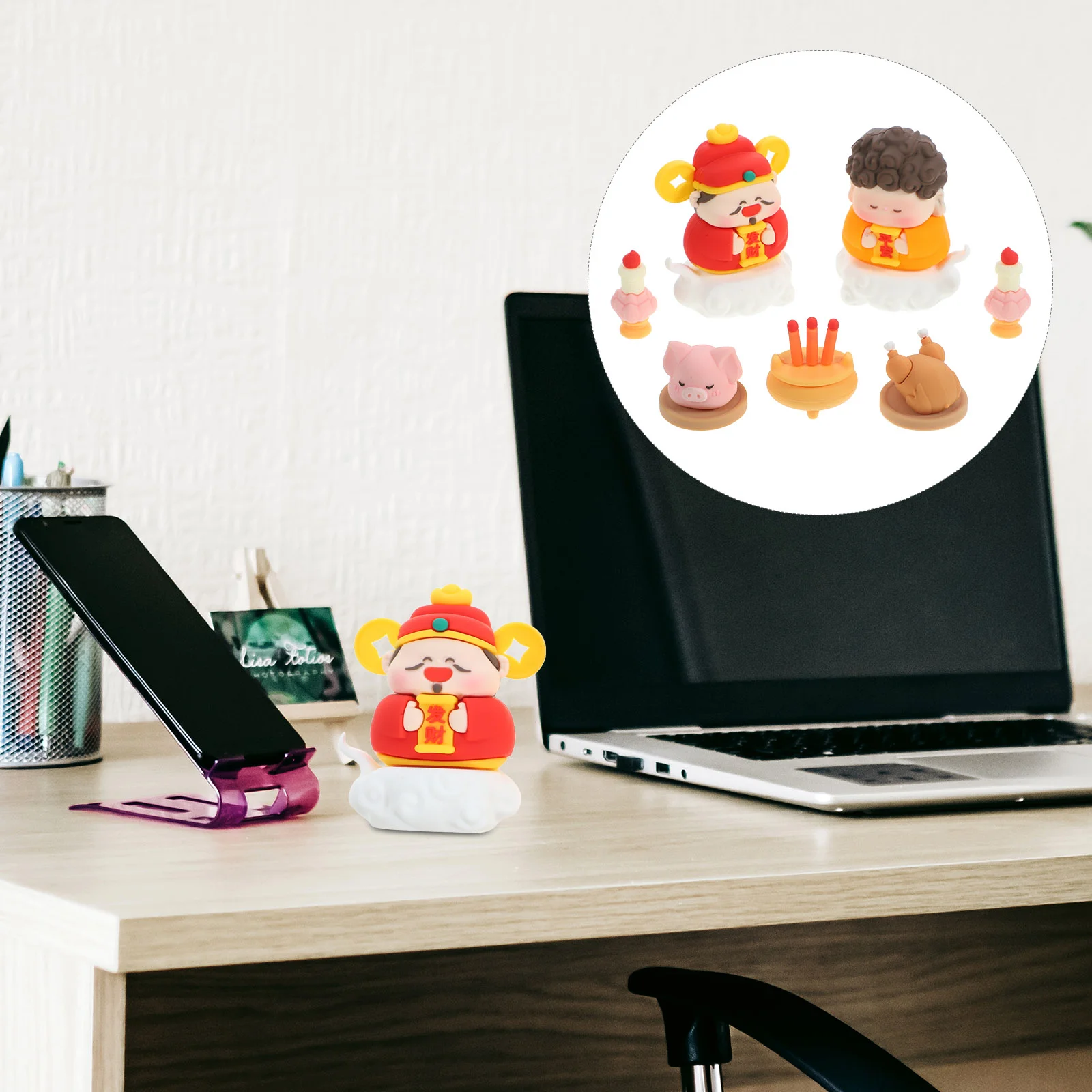 

Cartoon Ornaments Office Decor Desktop Wealth Statue Cute Upholstery Trim Decoration Rubber Tabletop God Interior