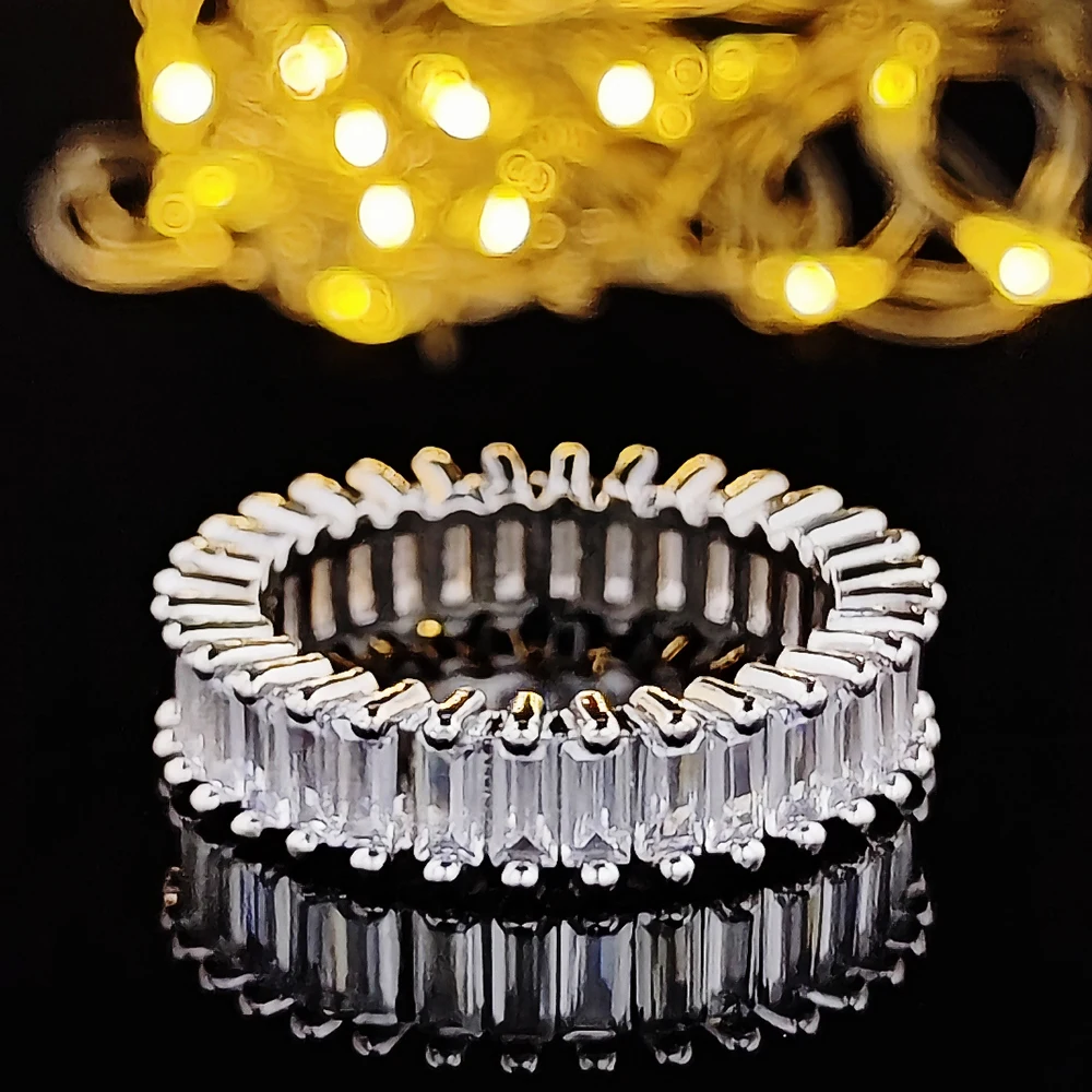 Elegant Vintage Gold & Silver Eternity Wedding Band for Women & Men - Perfect Gift