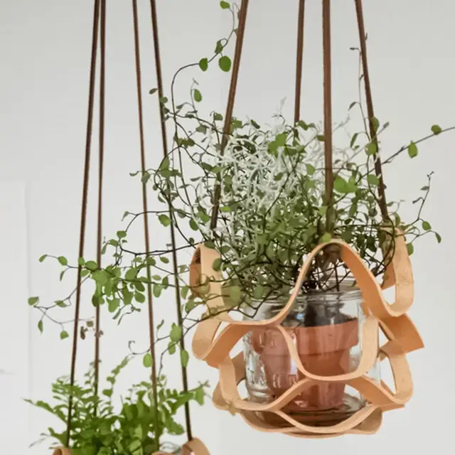 Műbőr Lengő Pozsgás Növények Lógó Kosár Multifunkcionális Üreges Növényi Fogas Összecsukható Tálca Függő Kötéllel - Image 4