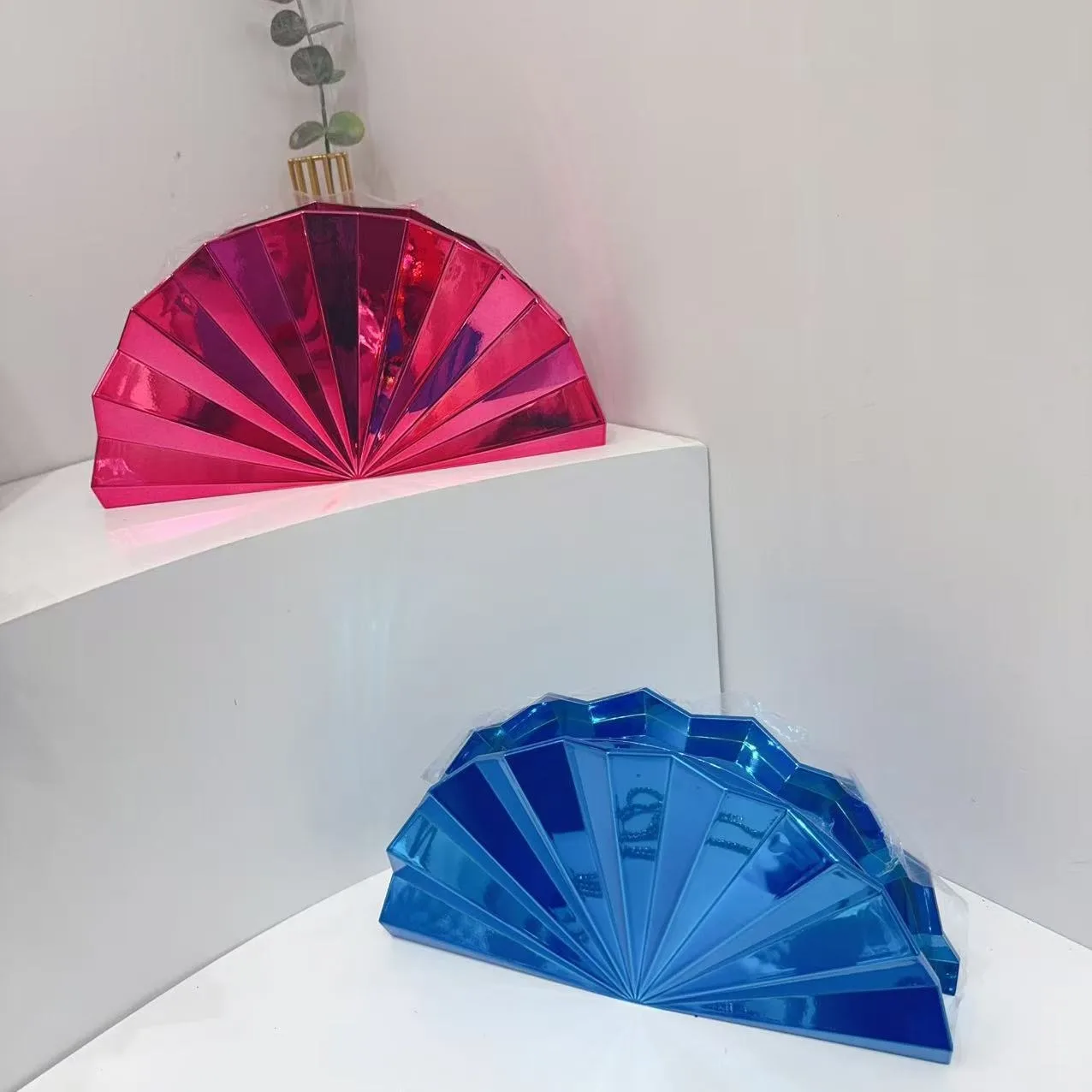 Moon shape acrylic clutch