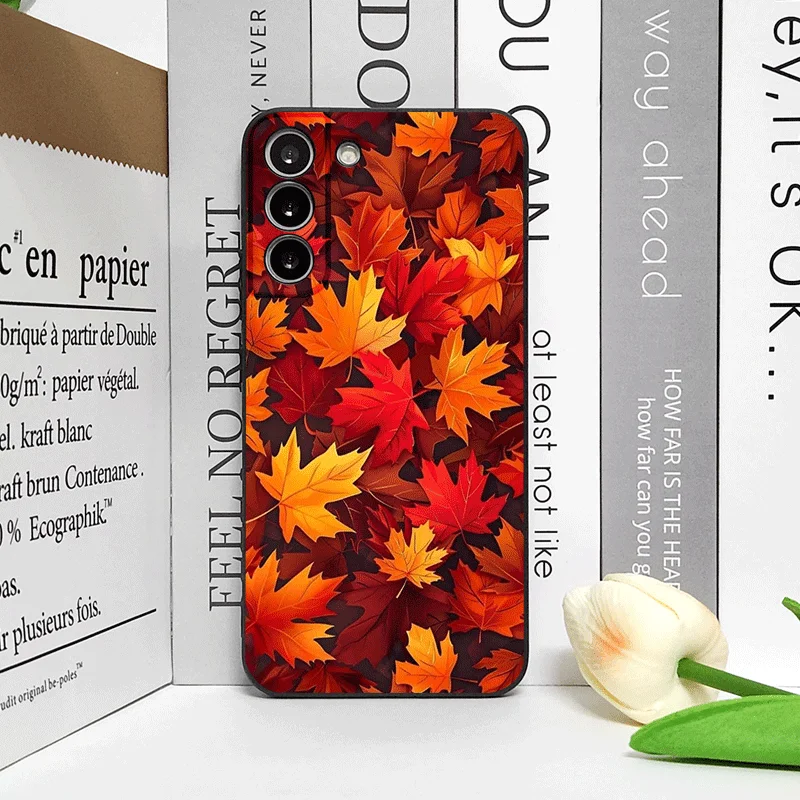 Hand-Painted Autumn Maple Leaf Phone Case – Artistic Soft Cover with Unique Design