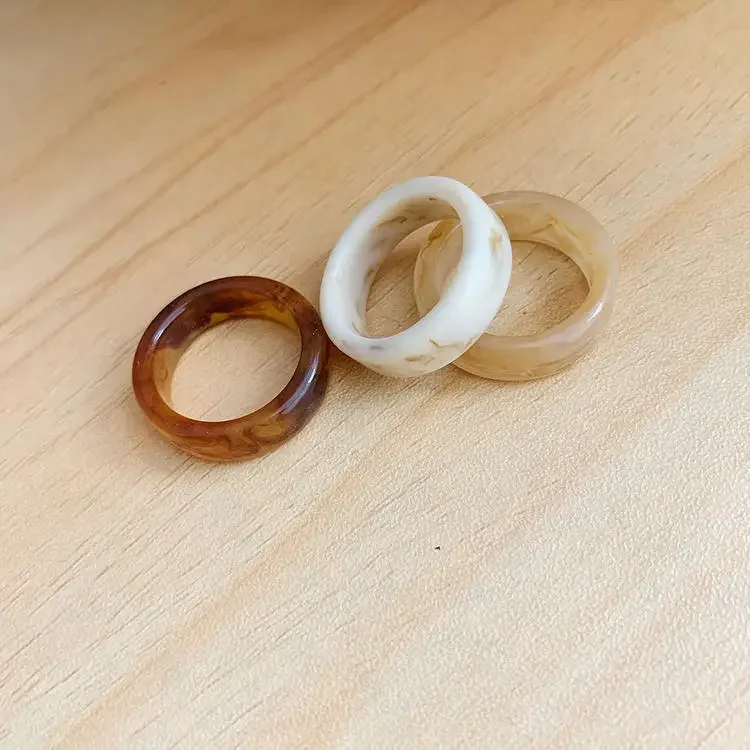 アクリル水リング指輪Acryl ring handmade used アクリル水リング指輪Acryl ring handmade usedの通販 by saki